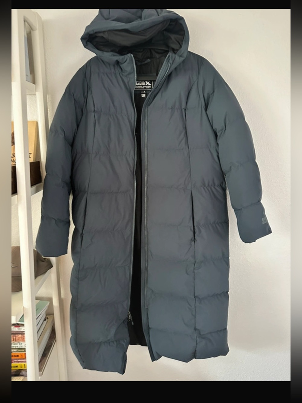 Women’s Eddie Bauer 550 long down jacket. XL. Dark blue